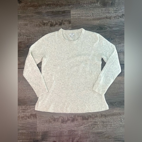 J. Crew Wool Crewneck Sweater in Extra Soft Yarn Medium Heather Platinum White - Picture 4 of 7
